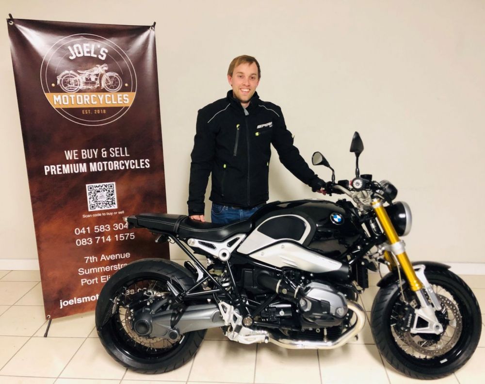 Clinton Schram 2014 BMW R NineT