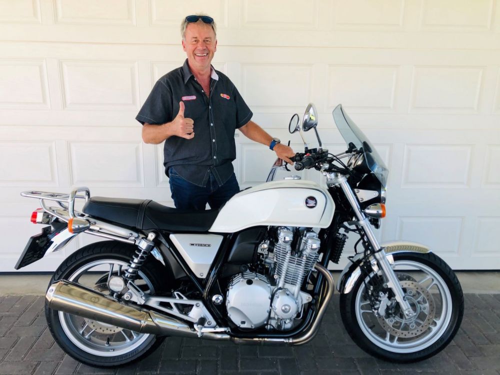 Darron Gudmanz (EL) 2015 Honda CB1100A