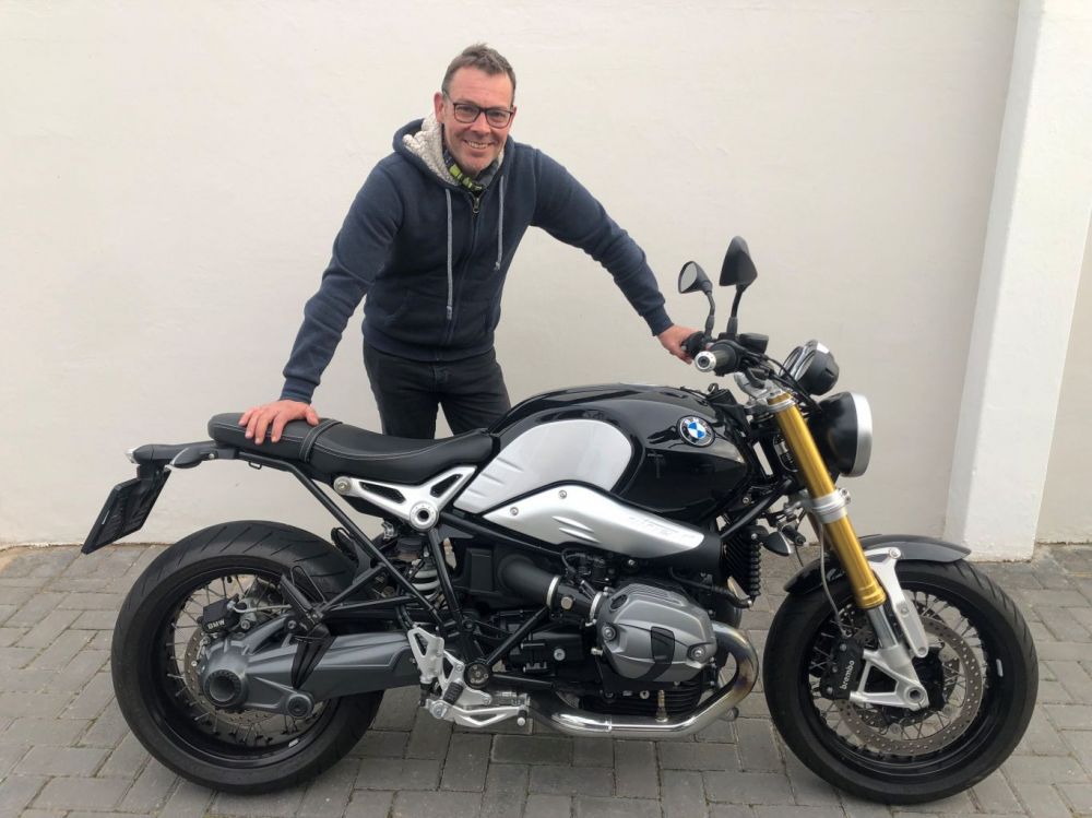 Frank Harris 2016 BMW R NineT