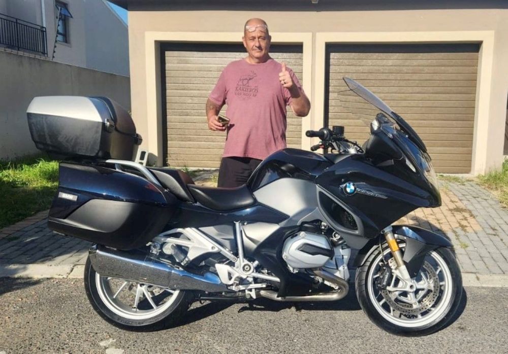 Gideon Viljoen (Gordon's Bay) 2017 BMW R1200RT
