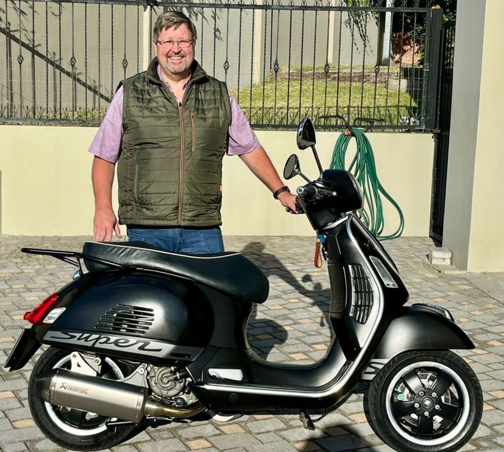 Henk Grootendorst 2012 Vespa 300 IE Super GTS