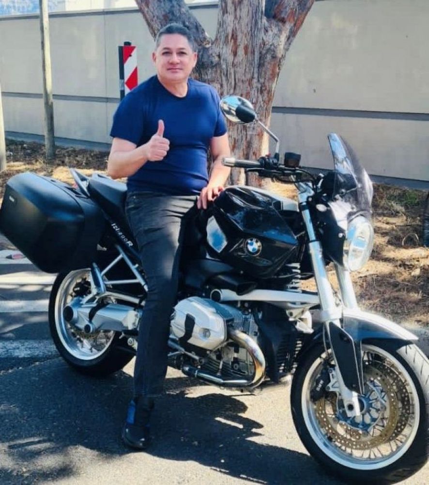 Ian Craig (Cape Town) 2011 BMW R1200R