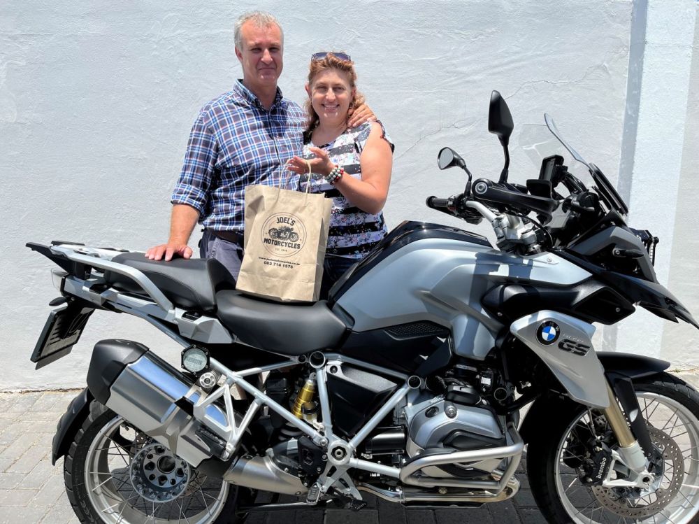 Jan & Annamaria De Klerk (Victoria West) 2015 BMW R1200GS