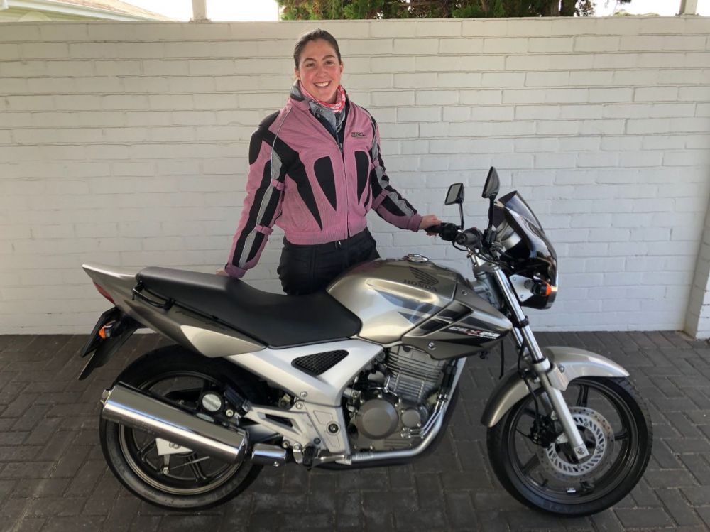 Lara Rael 2010 Honda CBX250 Twister