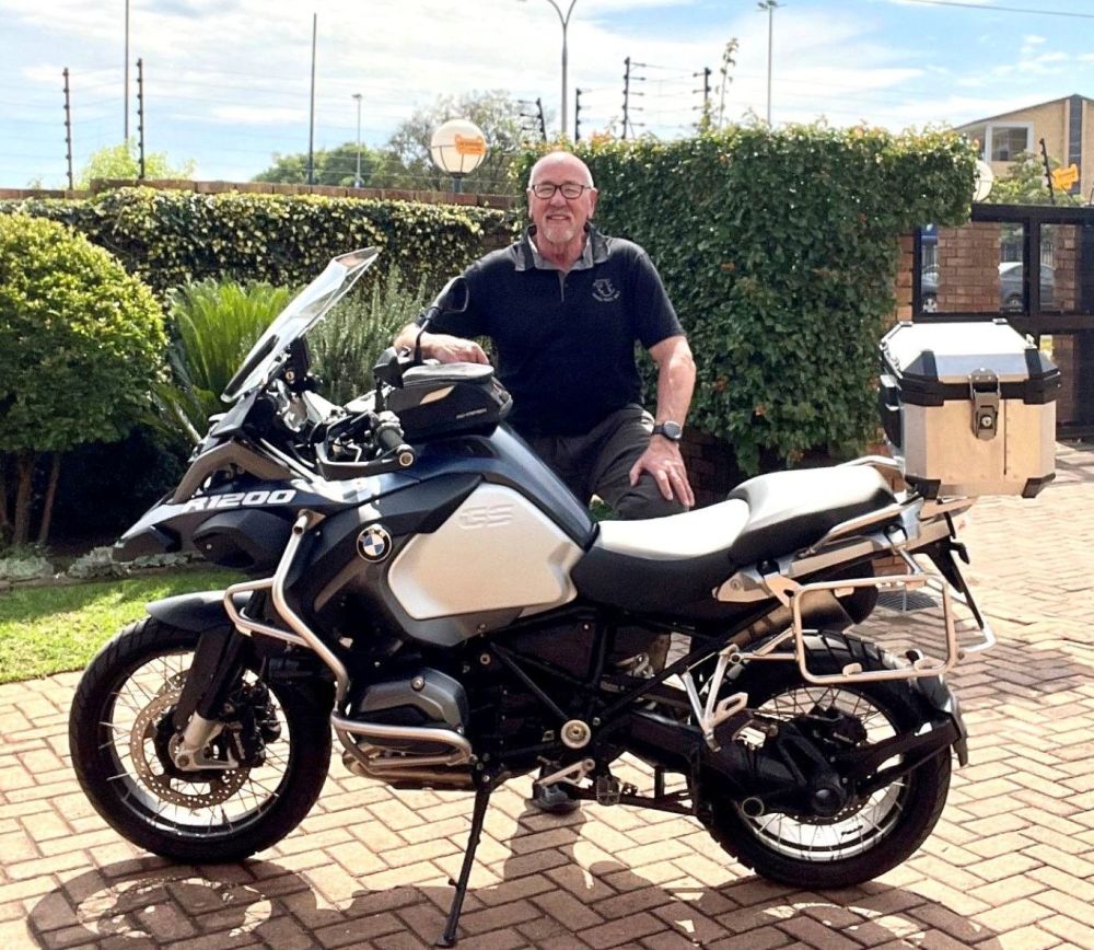 Leon Grobbelaar (Joburg) 2016 BMW R1200GS Adventure