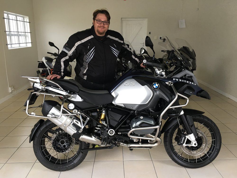 Clynton Moorcroft (EL) 2016 BMW R1200GS Adventure