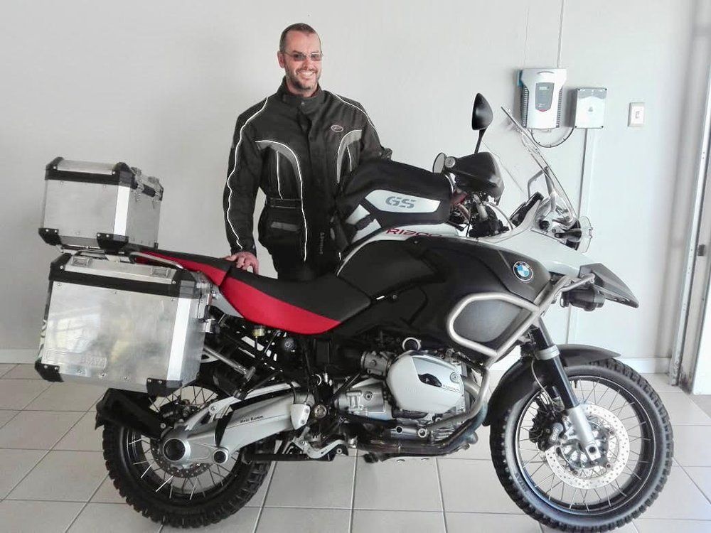 Etienne de Beer (Kenton) BMW R1200GS Adventure