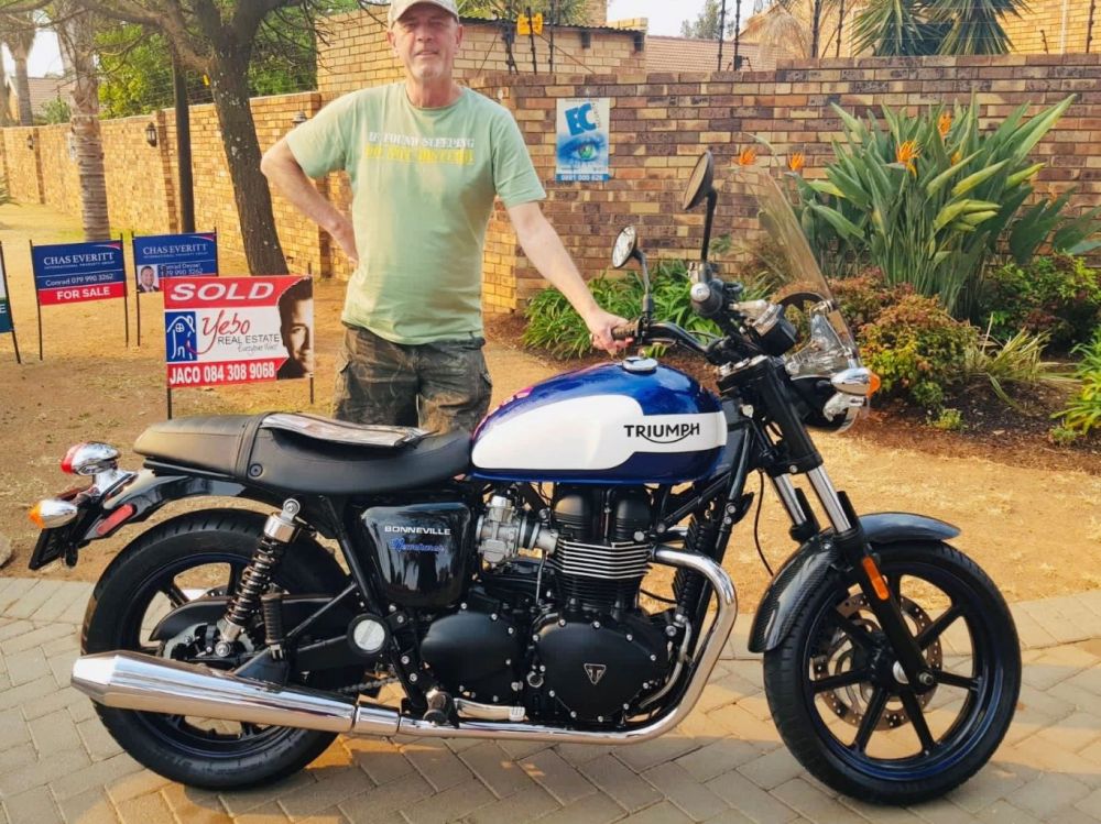 Martin Naven (Roodepoort) 2015 Triumph Bonneville