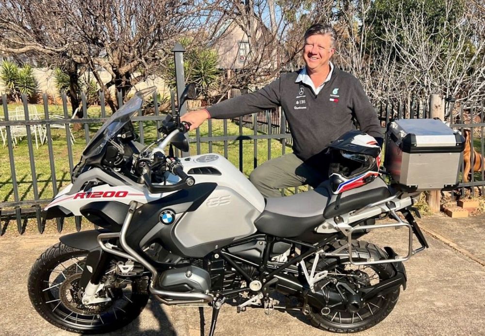 Riaan Van Zanten (Centurion) 2016 BMW R1200GS Adventure