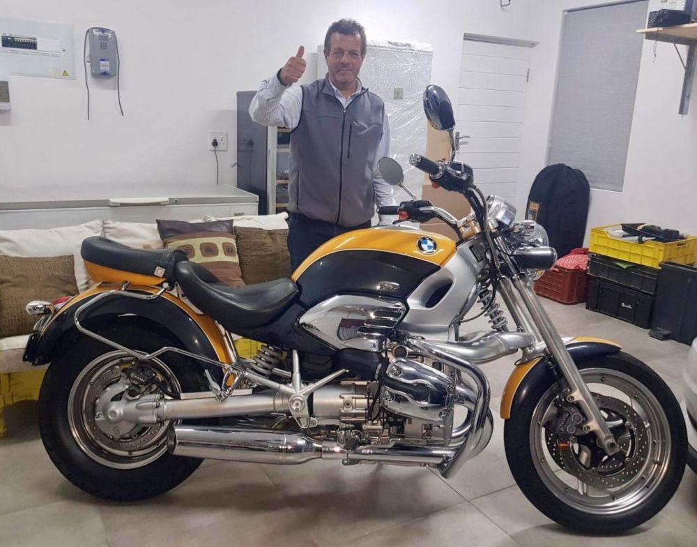 Sakkie V D Westhuizen Stilbaai WC 2002 BMW R1200C