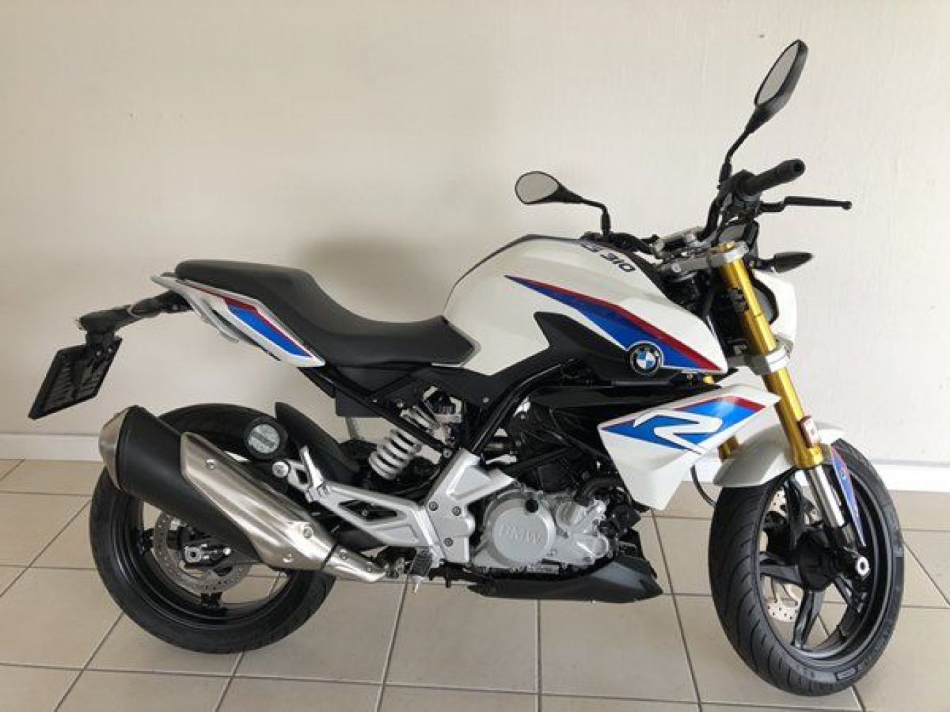 Bmw g310r вес